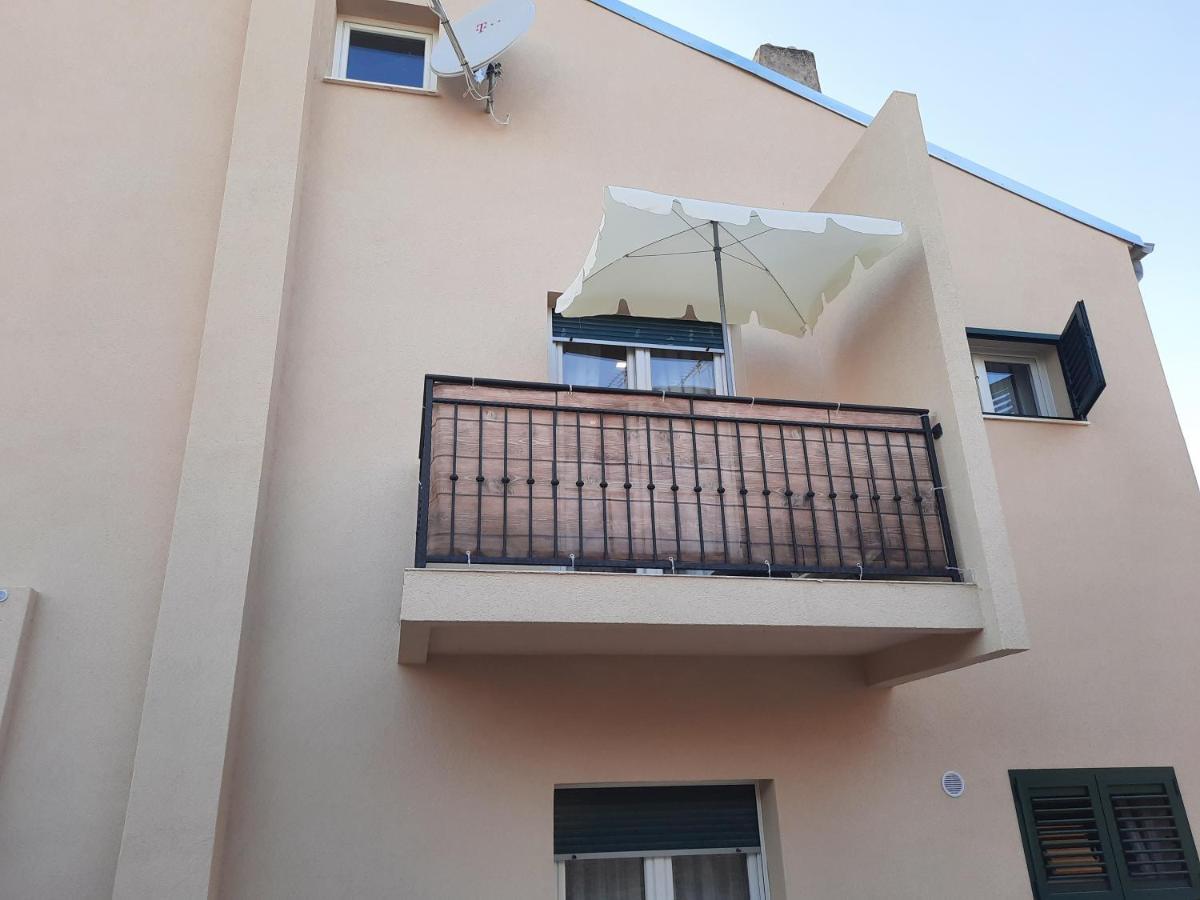 Apartman Laura M Vodice Kültér fotó