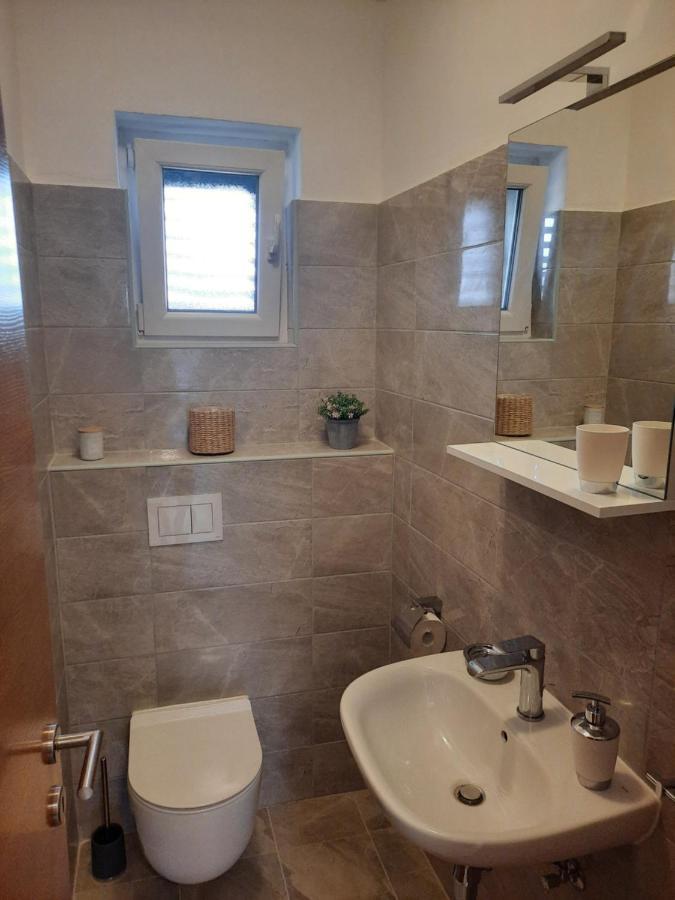 Apartman Laura M Vodice Kültér fotó